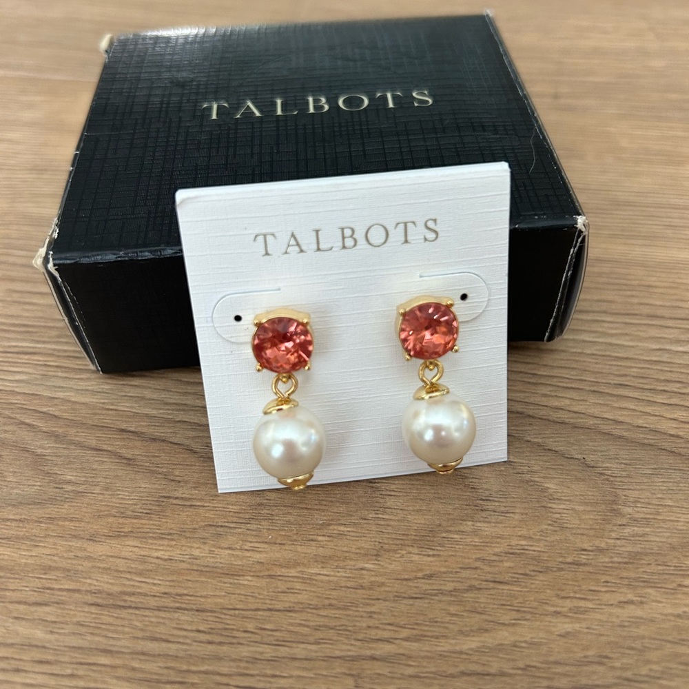 New in box, Rose Pink Pearl Dangle Pierced Earrings